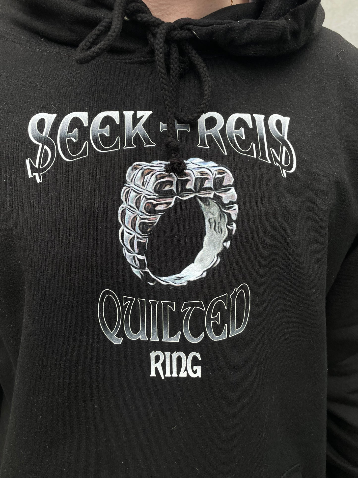 QUILTED RING HOODIE